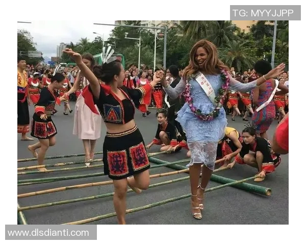 女子足球直播盛宴来袭精彩赛事不容错过尽享激情与荣耀的瞬间 女子足球直播盛宴来袭精彩赛事不容错过尽享激情与荣耀的瞬间