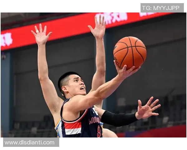 中国男篮与美国男篮巅峰对决展现篮球魅力与体育精神的激烈碰撞